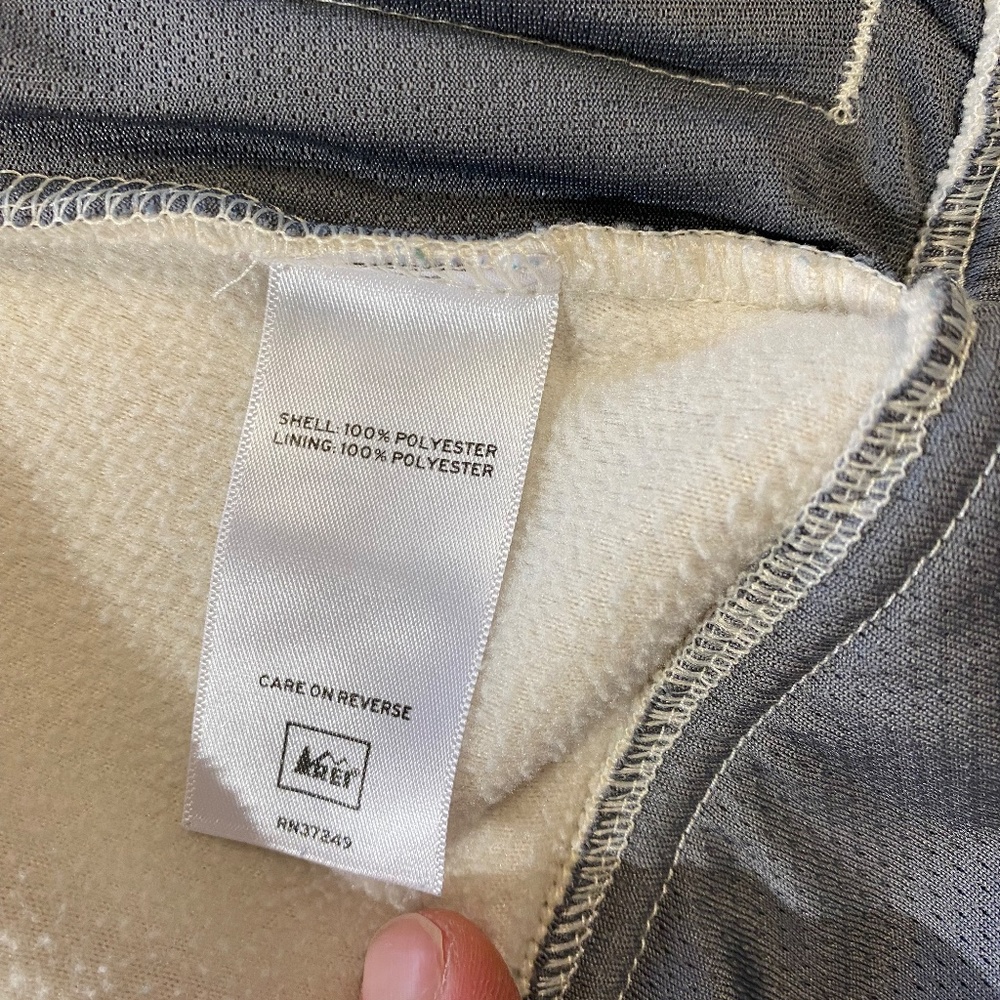 REI Women's Ivory Fleece Vest - Small - Picture 7 of 9